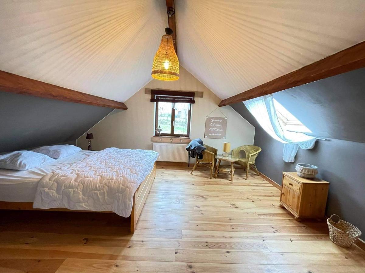 Lesse En Ciel Vous Accueille Avec Plaisir . Villa Houyet Екстериор снимка