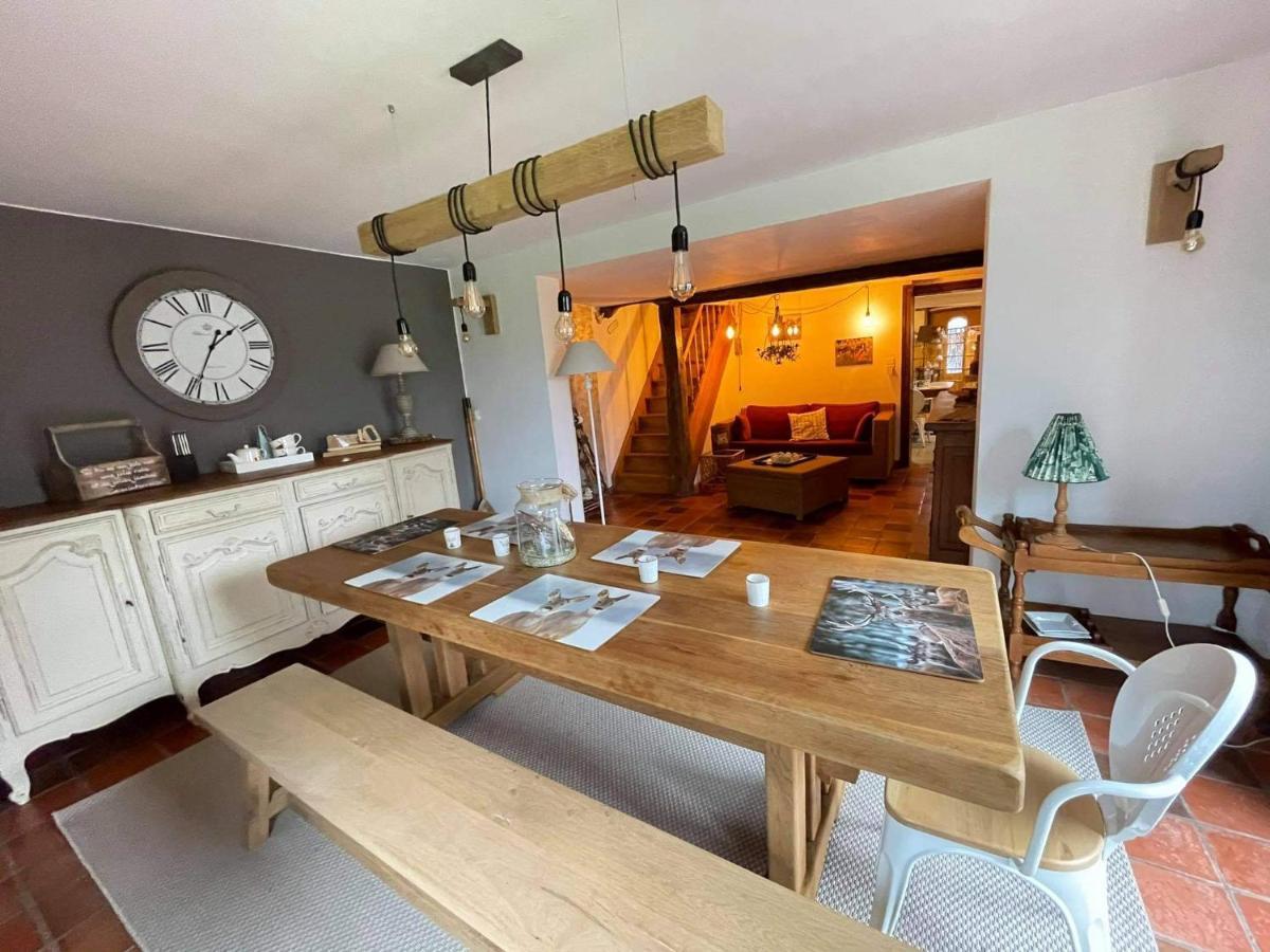 Lesse En Ciel Vous Accueille Avec Plaisir . Villa Houyet Екстериор снимка