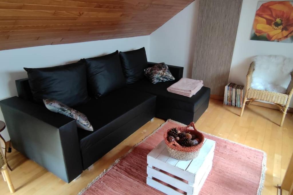 Lesse En Ciel Vous Accueille Avec Plaisir . Villa Houyet Екстериор снимка
