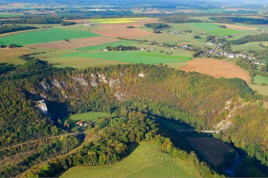 Lesse En Ciel Vous Accueille Avec Plaisir . Villa Houyet Екстериор снимка