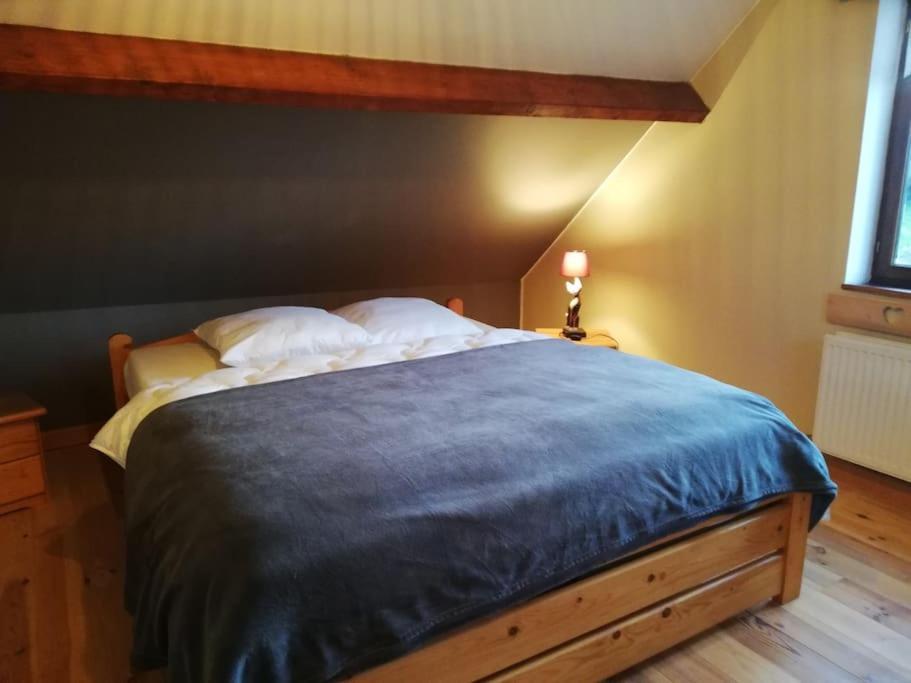 Lesse En Ciel Vous Accueille Avec Plaisir . Villa Houyet Екстериор снимка